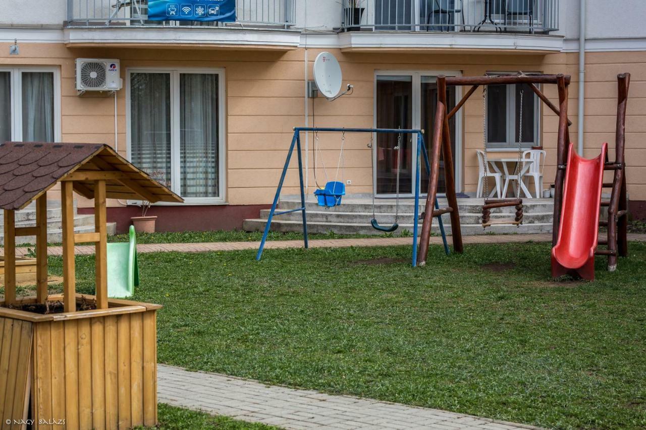 Ikon Apartman Hajdúszoboszló 外观 照片